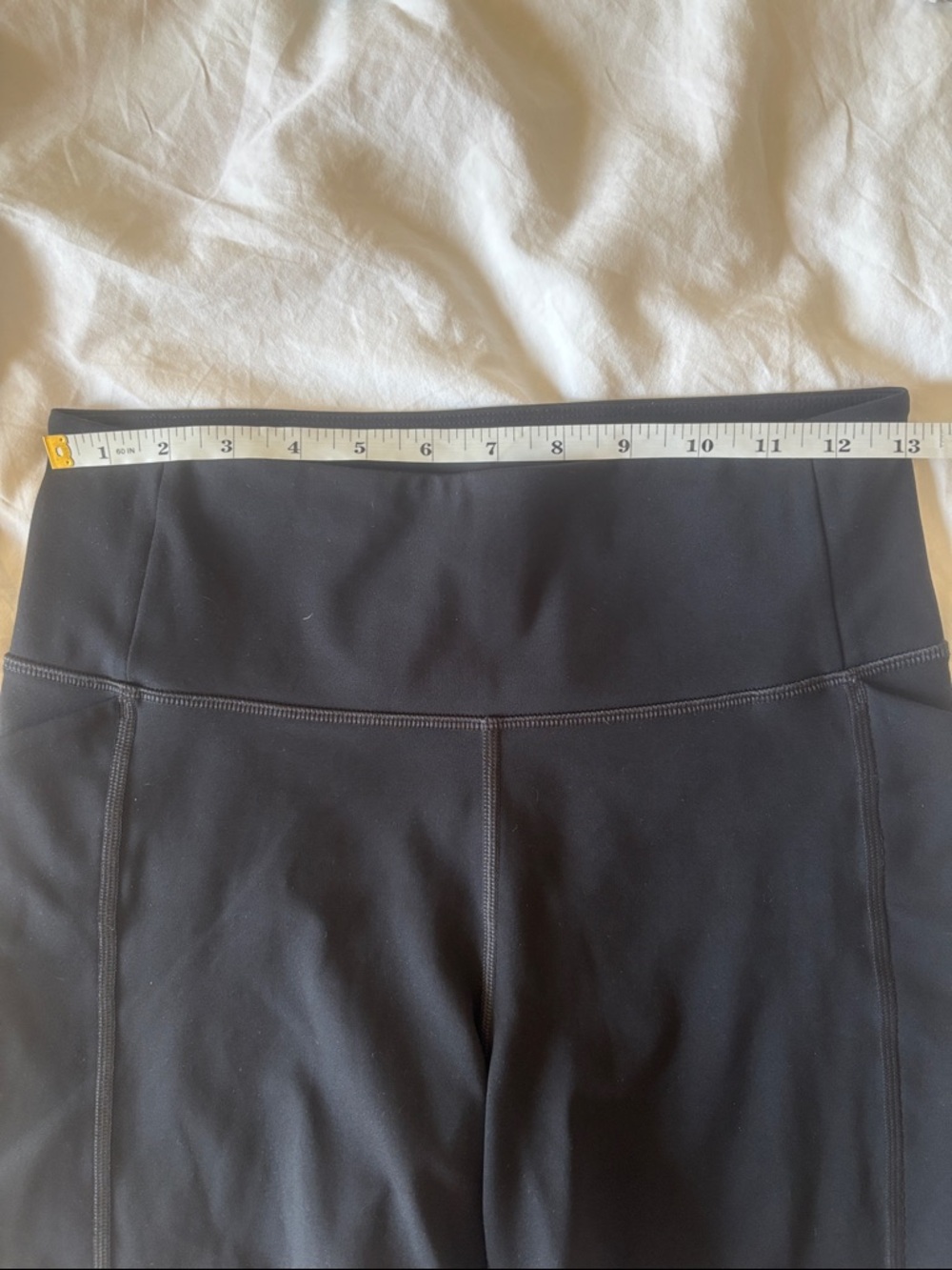 Girlfriend Collective Compressive Pocket Run Short, Black - Picture 3 of 7